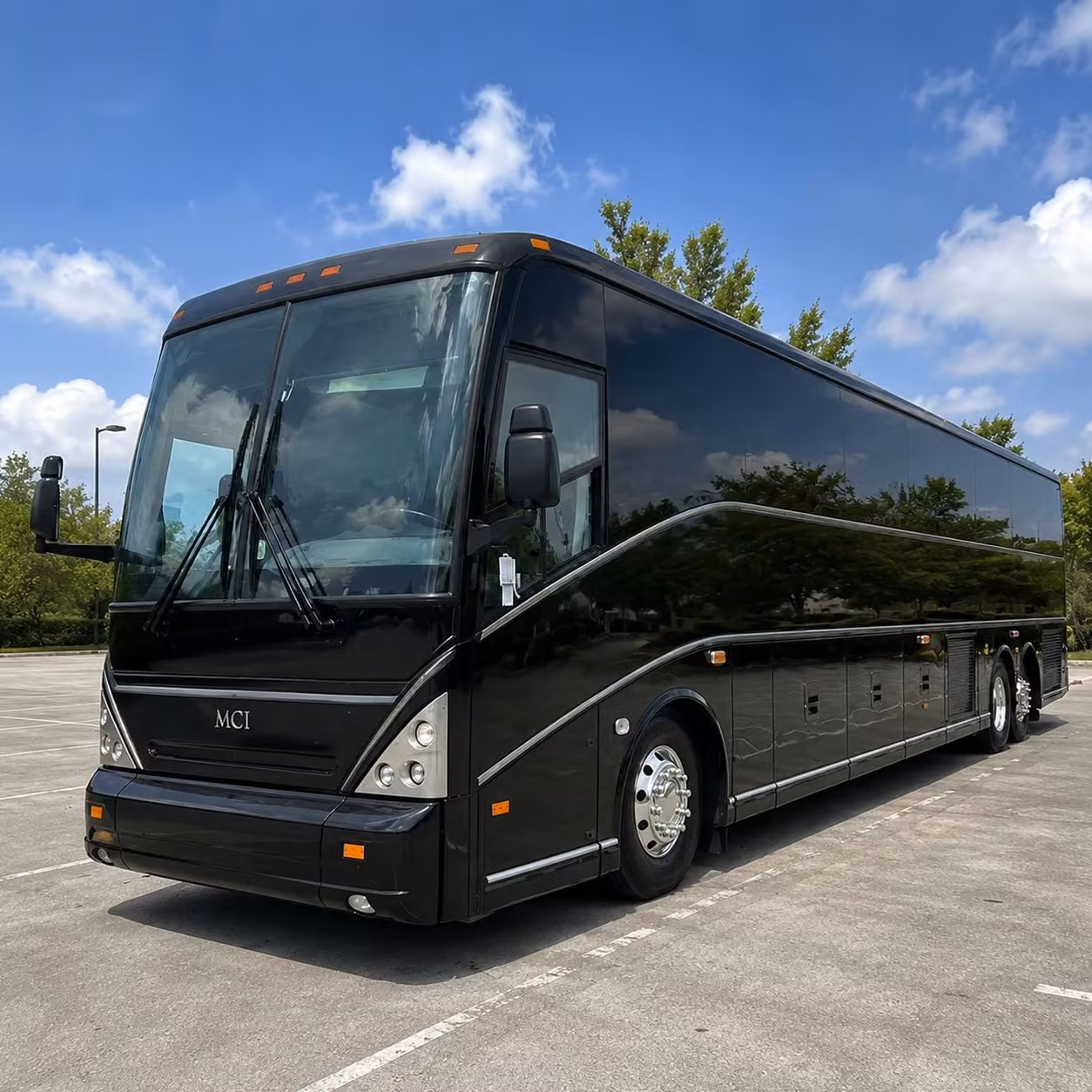 corporate event shuttle buses that keep manchester teams moving