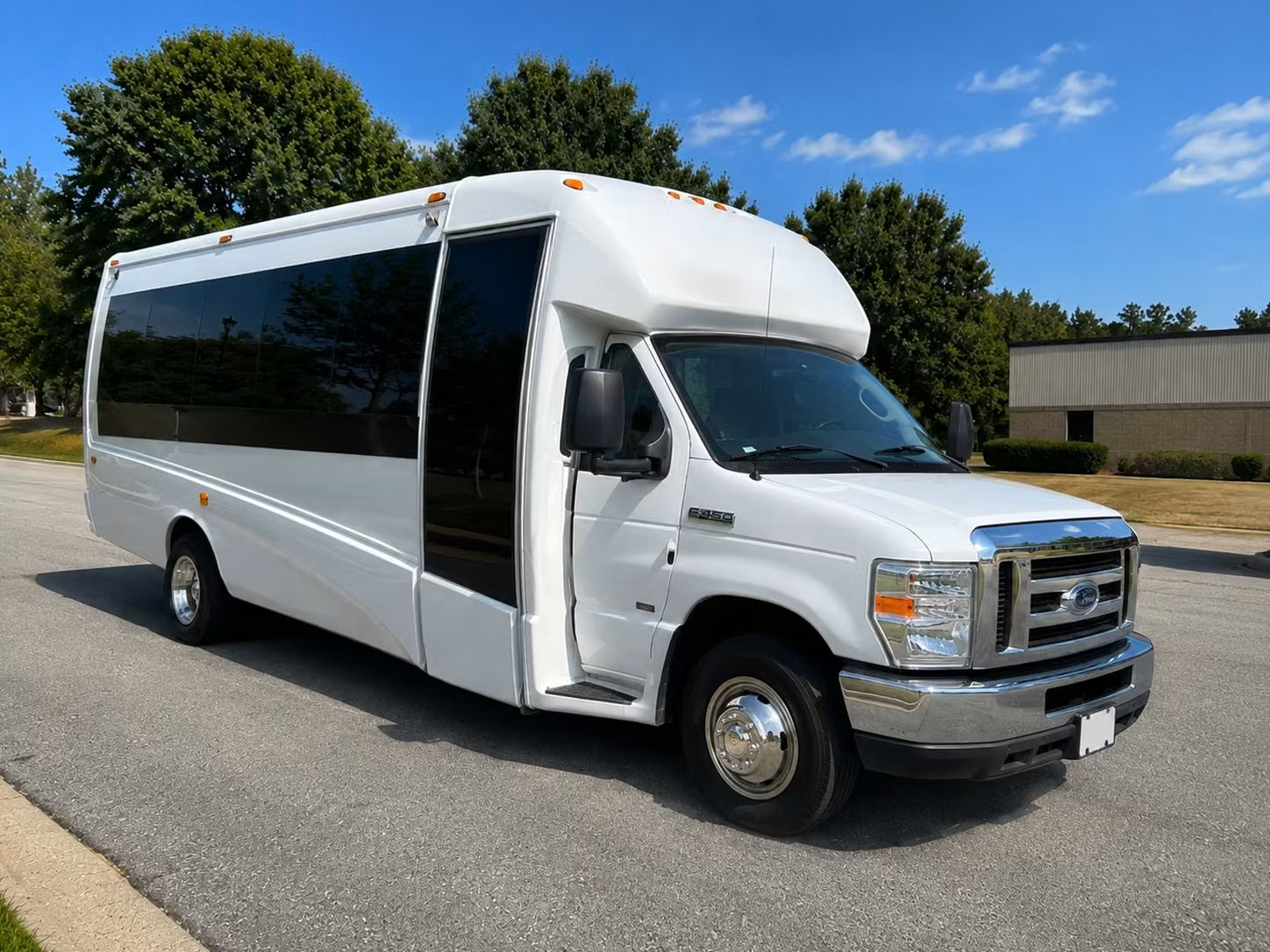 manchester 18 passenger minibus rental